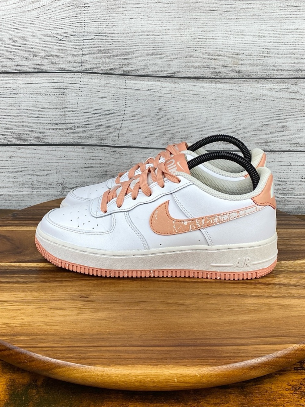 Nike Air Force 1 Low LV8 White Light Madder Root Pink Shoe Women’s Size 7.5 / 6Y